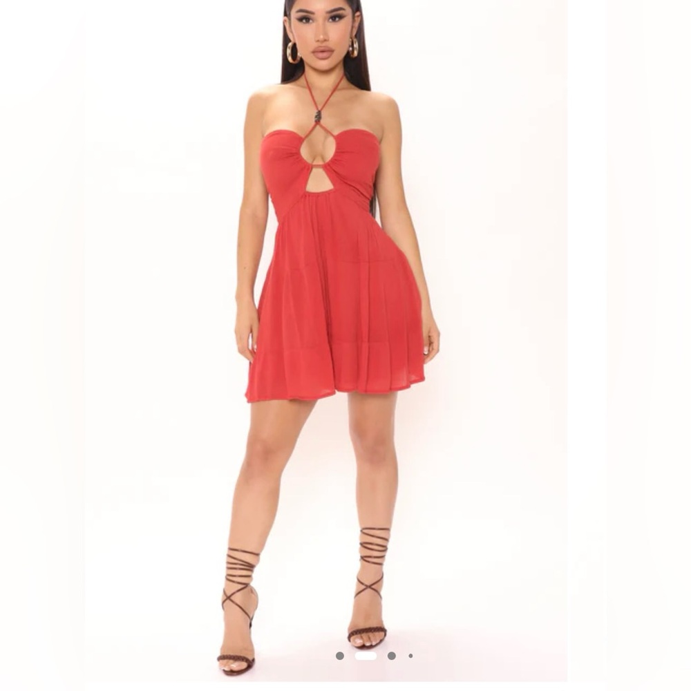 Fashion Nova Strapless Red Dress